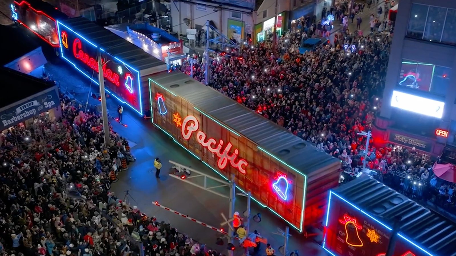 Le fameux Train des Fêtes va passer au Québec cette semaine et voici ce que vous devez savoir