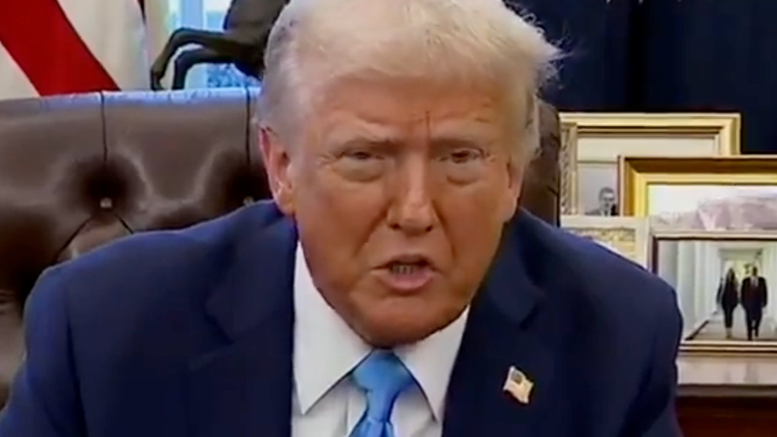 Un objet installé par Donald Trump dans le bureau ovale fait beaucoup jaser