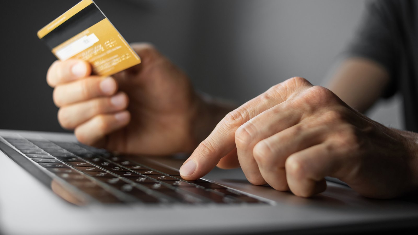 Voici les meilleurs trucs pour ne pas être à risque de vous faire frauder