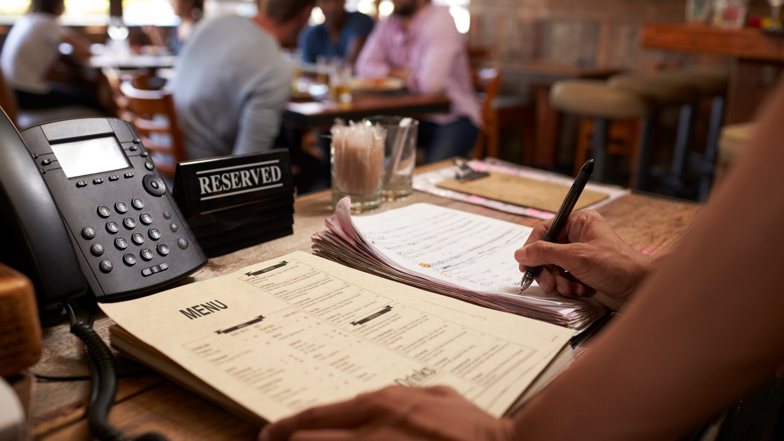 Bientôt un dépôt obligatoire avant de réserver au restaurant ? 