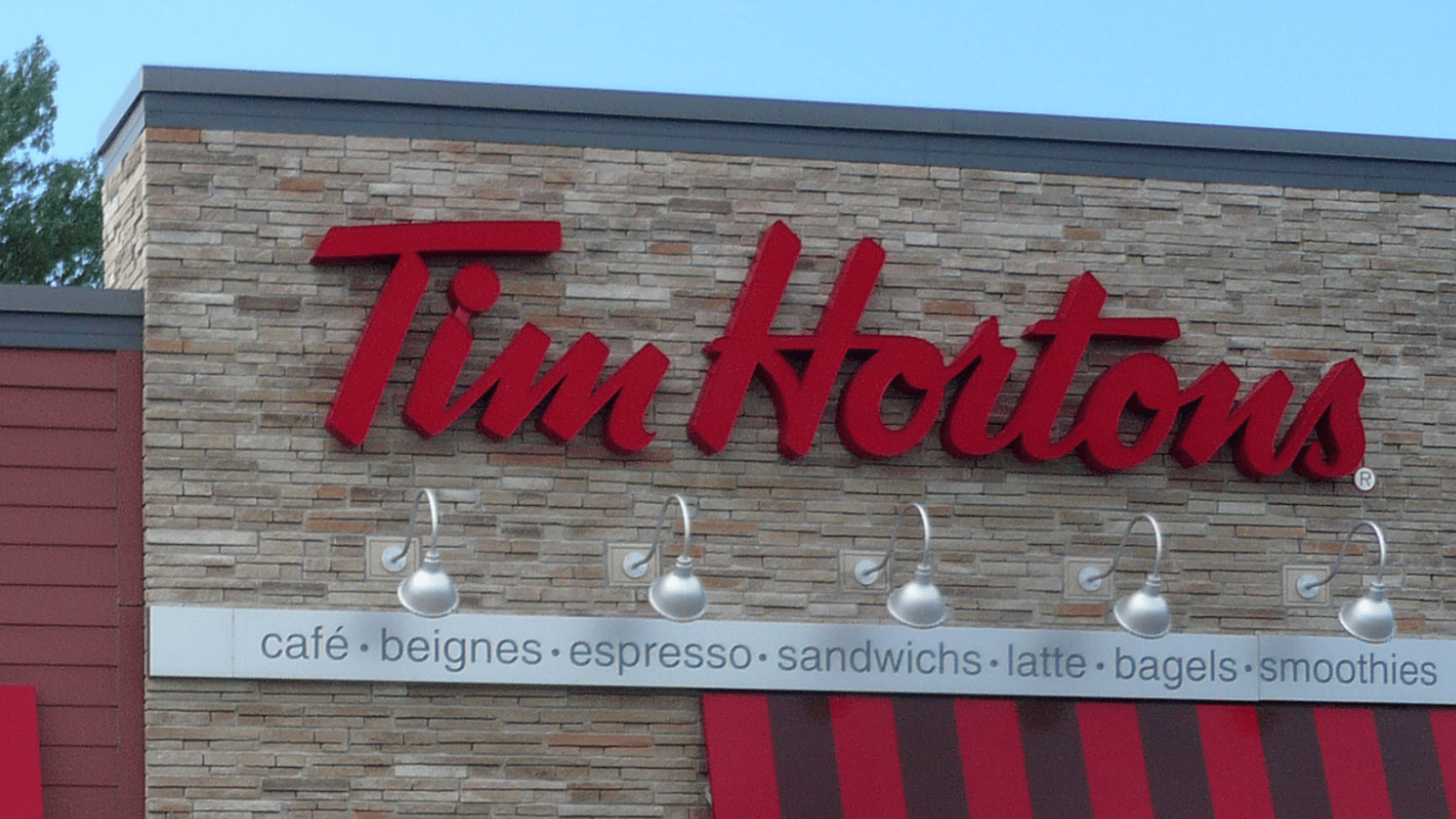 Tim Horton's poursuivi par ses propres franchisés du Québec pour près de 20 millions de dollars 