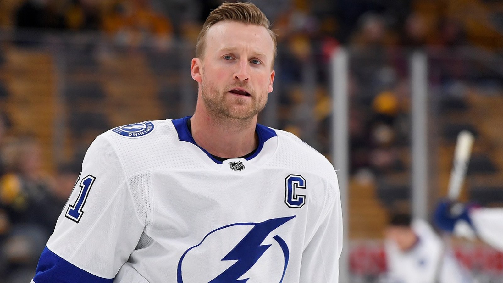 How Toronto security ruined Steven Stamkos' 18 game point streak.