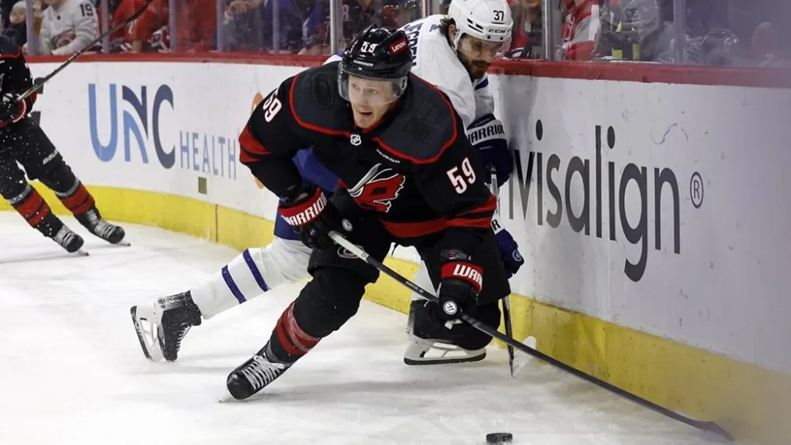 Scenario arises in which Jake Guentzel signs in Toronto following monster trade!