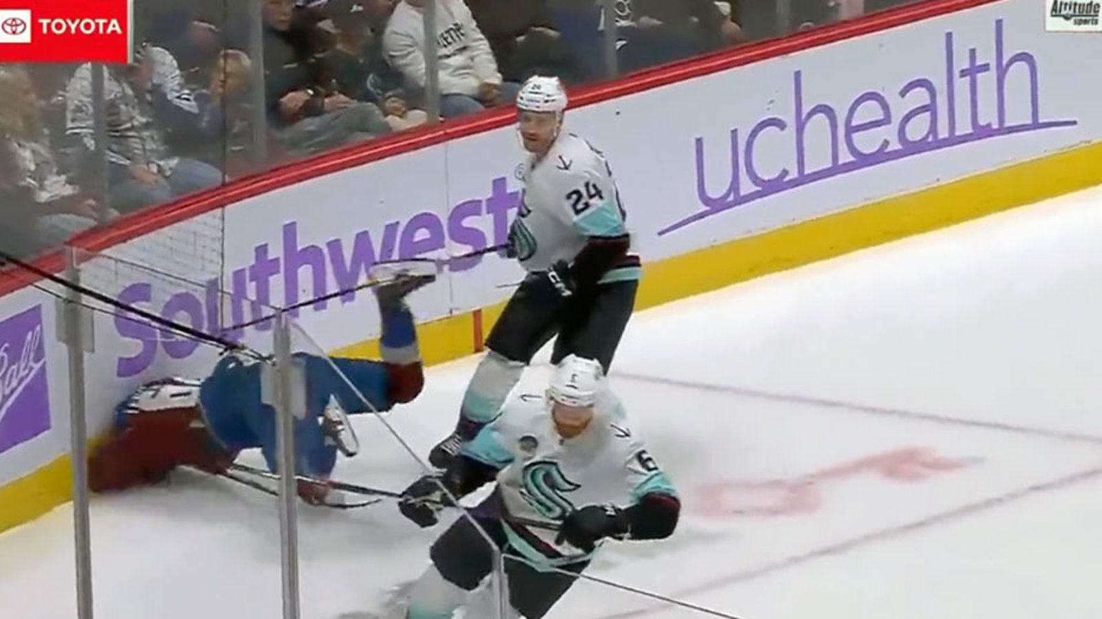 Very scary moment in Colorado after Lehkonen goes head first into the end boards