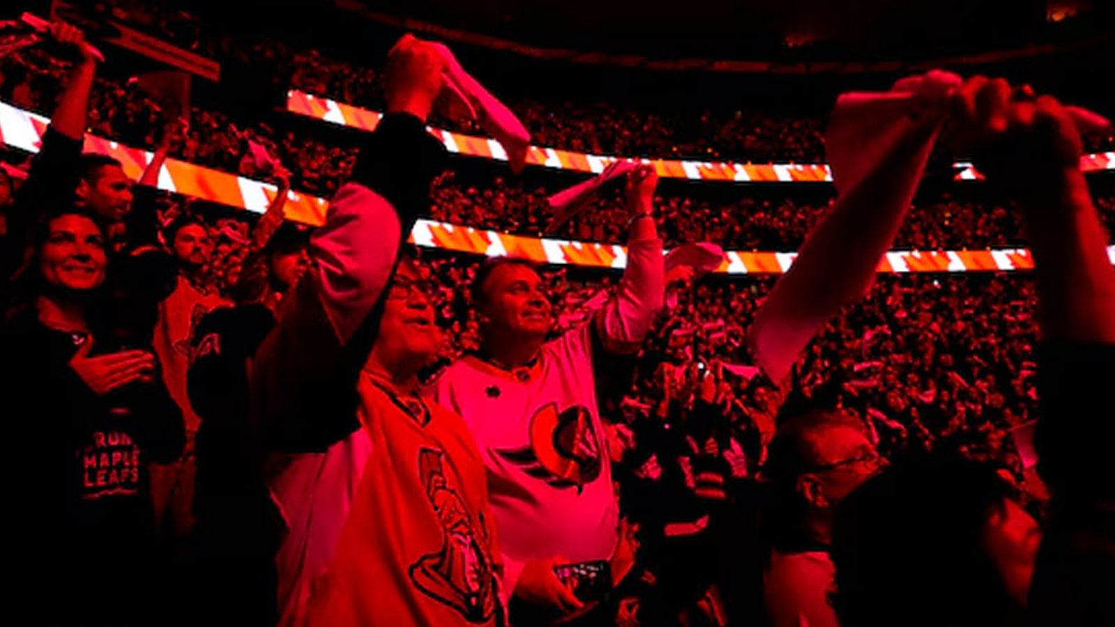 Sens fans taunt Marner and Matthews with two hilarious chants at Canadian Tire Centre