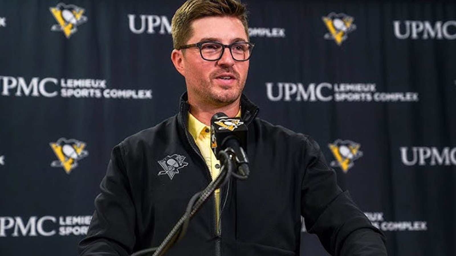 Kyle Dubas' grandma calls out Penguins and her grandson on social media!