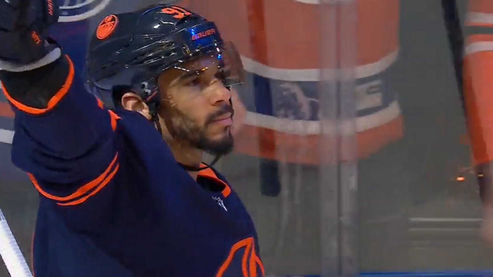 Evander Kane scores a hat trick in just 6 minutes in Game 3!