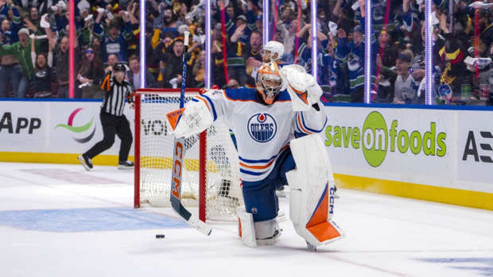 Ex-NHL goalie calls out “worrisome” Stuart Skinner