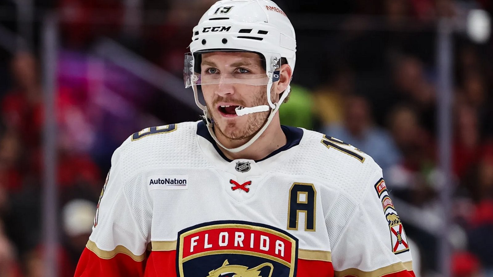 Matthew Tkachuk ties an NHL record on Saturday night!
