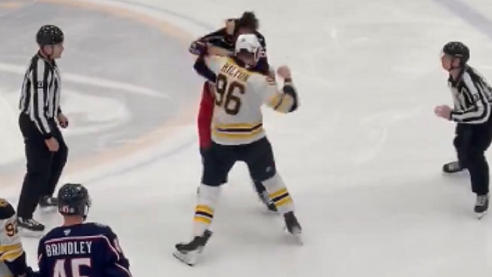 Two fights break out during Bruins vs Blue Jackets prospect game.