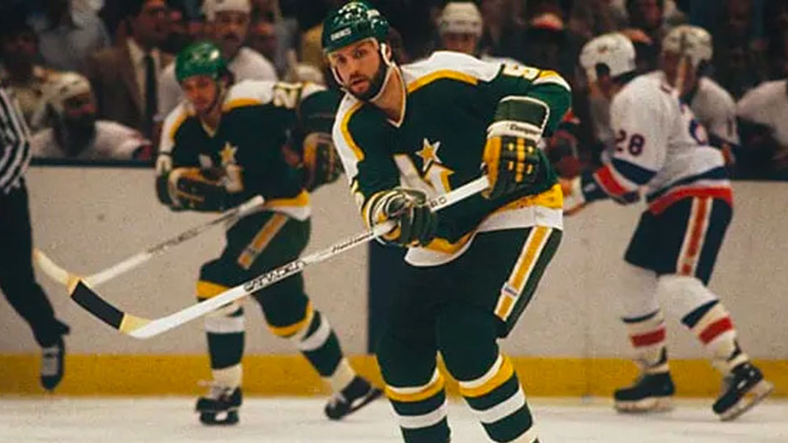 Longtime NHL defenseman Brad Maxwell passes away at just 66 years old