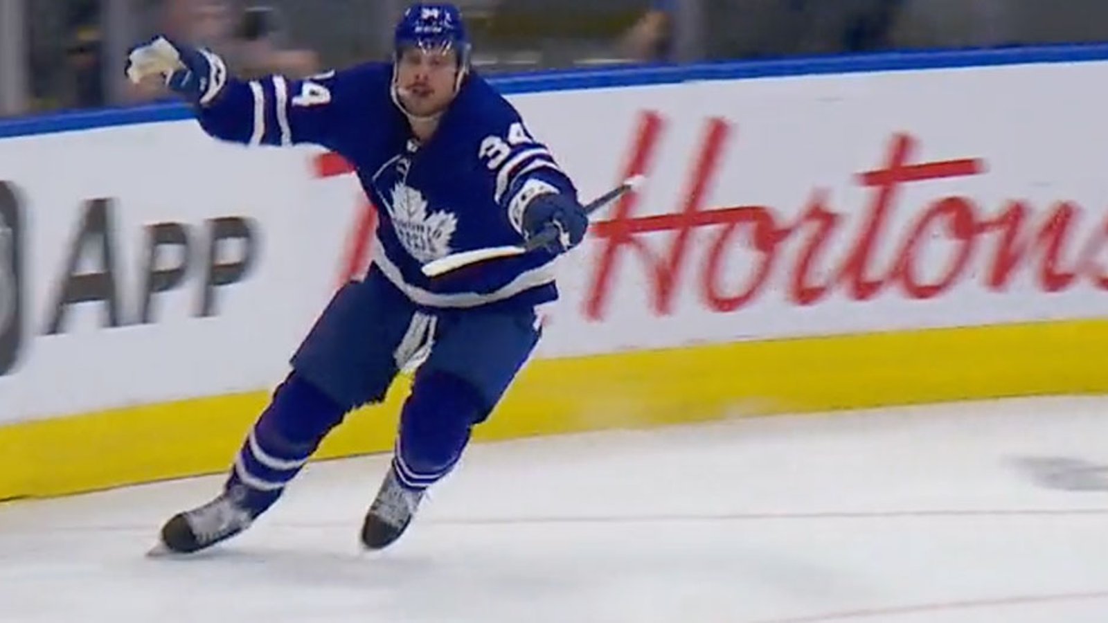 Matthews blows the roof of Scotiabank Arena with a late go-ahead goal