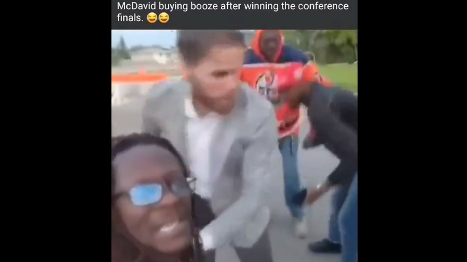 Embarrassing video of Oilers fans mobbing Connor McDavid while he buys beer after Game 6 win