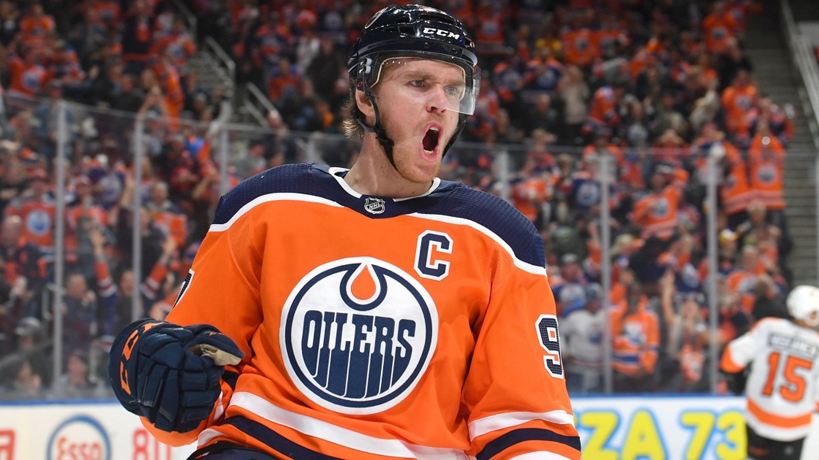 McDavid becomes the 6th fastest player to reach 600 points in the NHL.
