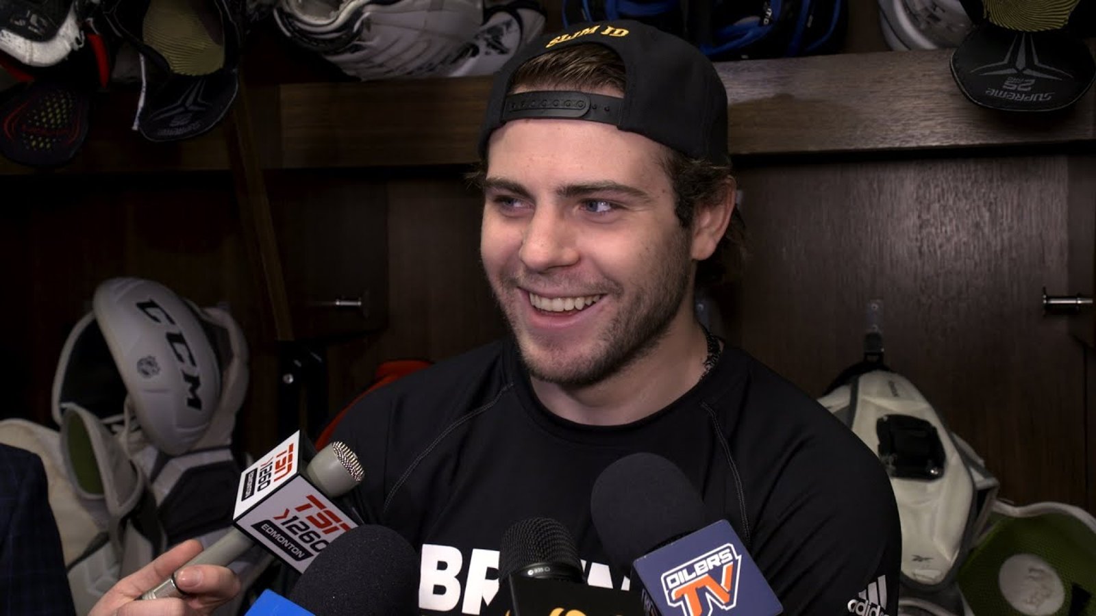 Unexpected classy move by Jake DeBrusk!