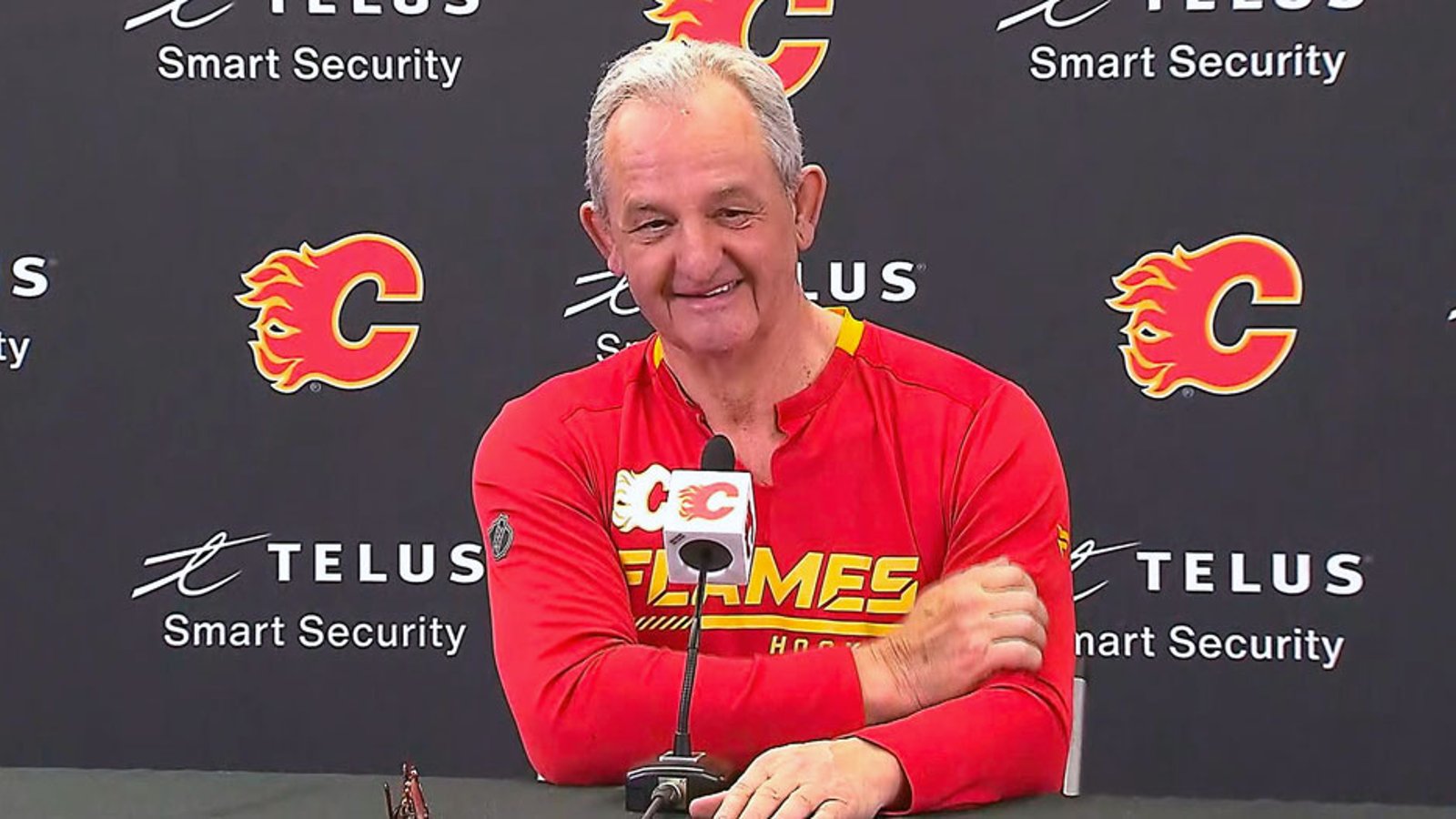 Darryl Sutter takes a jab at Vegas and their salary cap circumvention