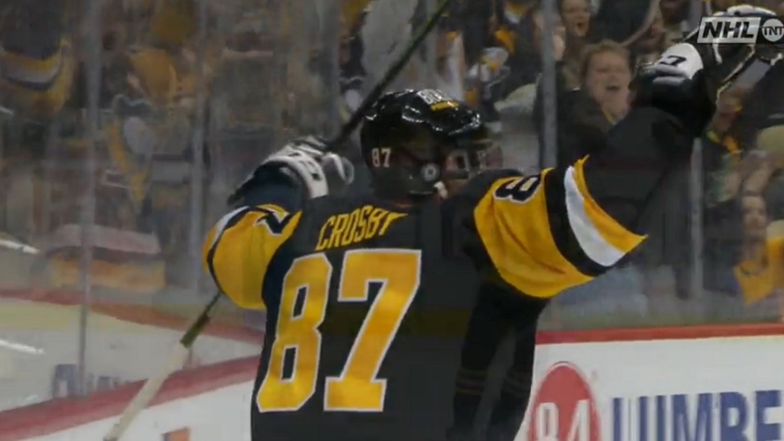 Sidney Crosby records point #1400 with a beautiful OT winner.