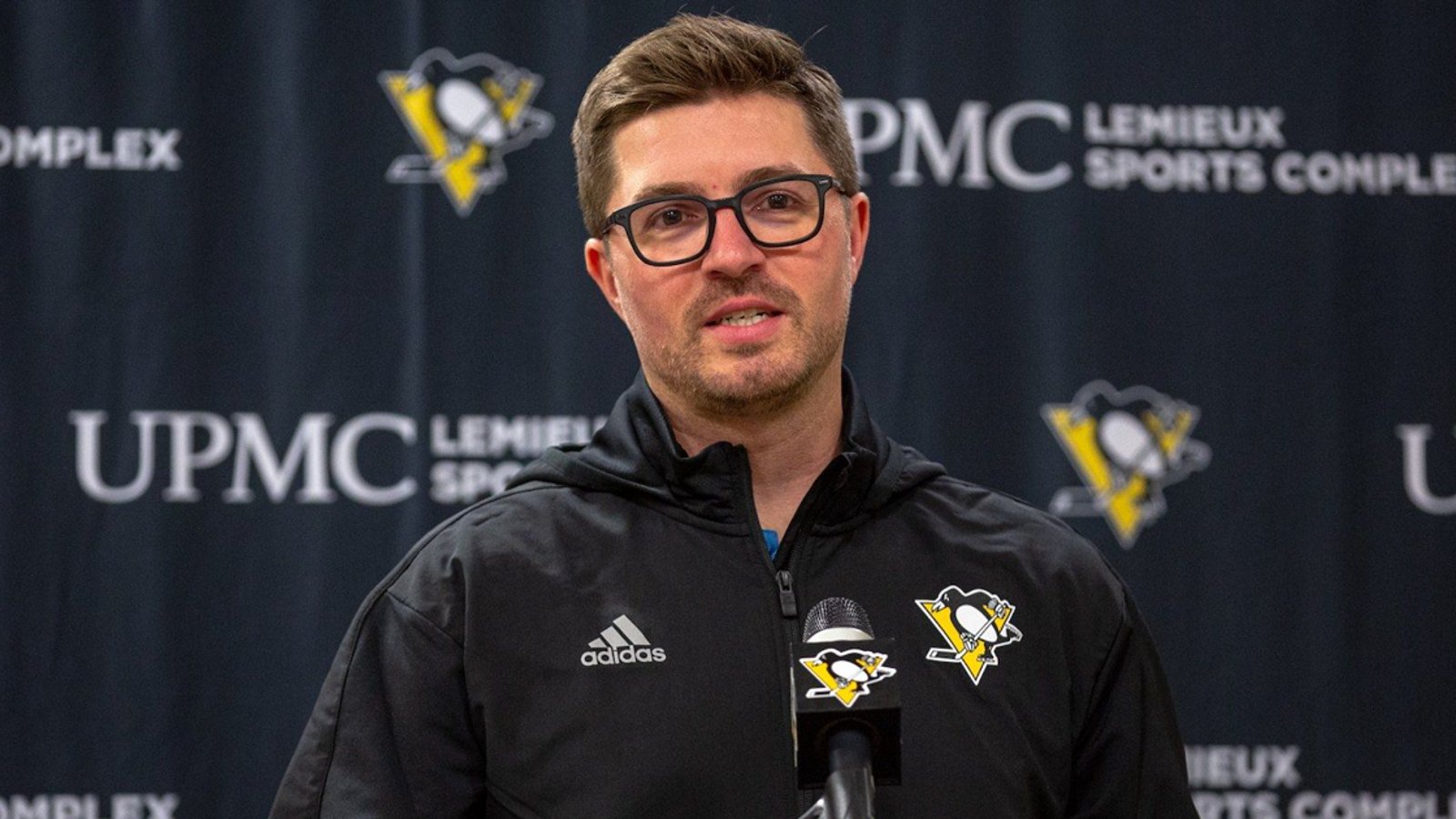 Favorite emerges as Penguins' coaching search comes to a close.