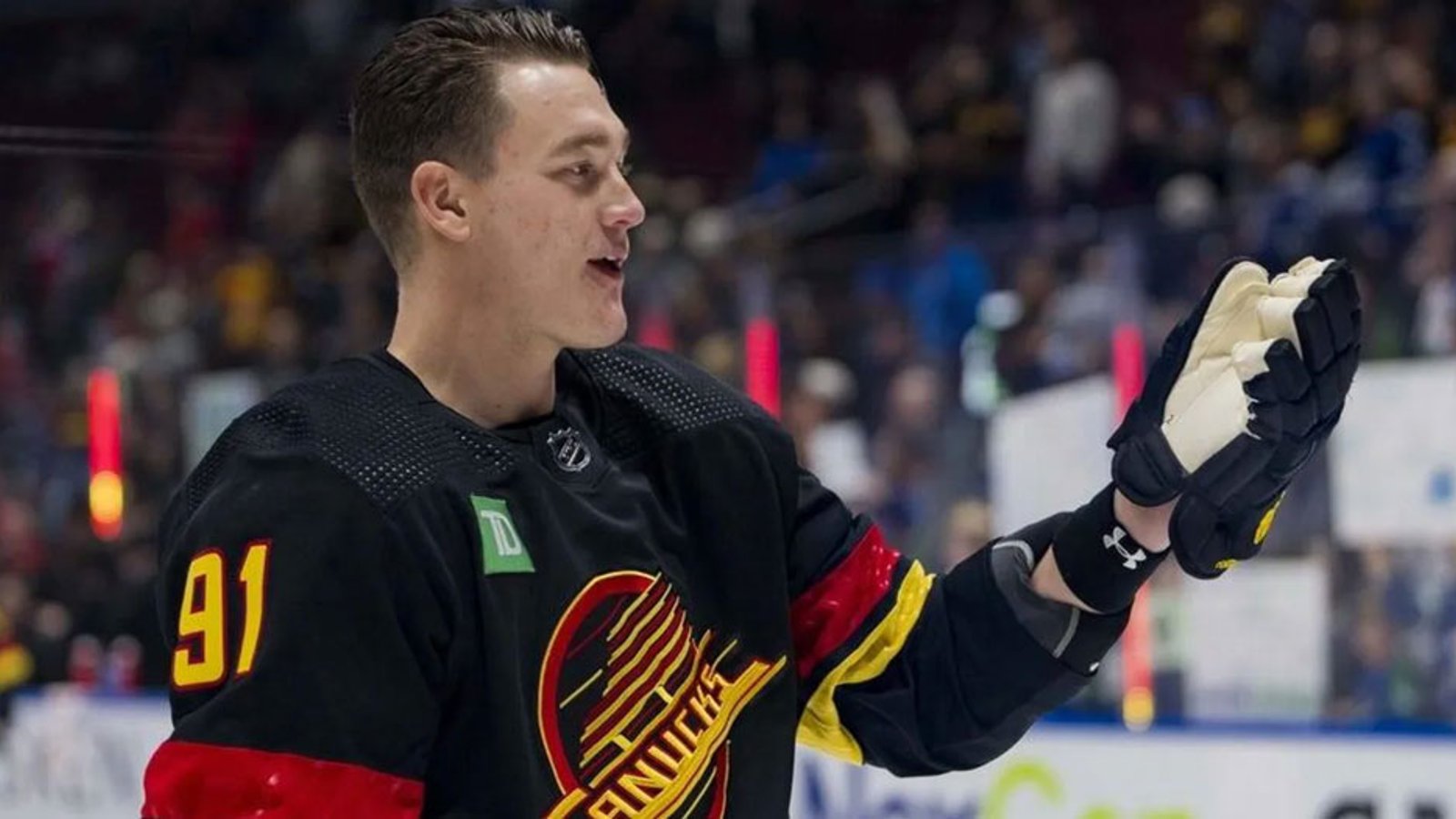 Report: Major update on Canucks negotiations with Zadorov and Lindholm