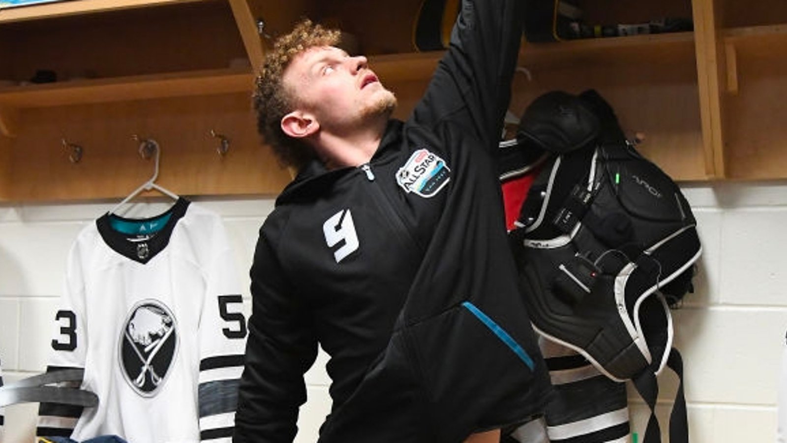 Jack Eichel removed entirely from Sabres’ dressing room!