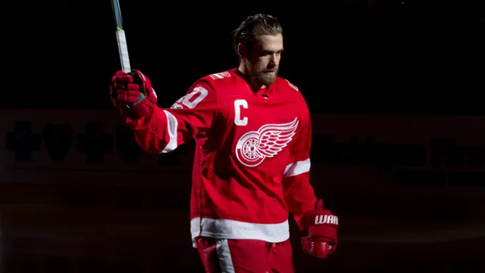 Henrik Zetterberg won't be making major career move with Red Wings 