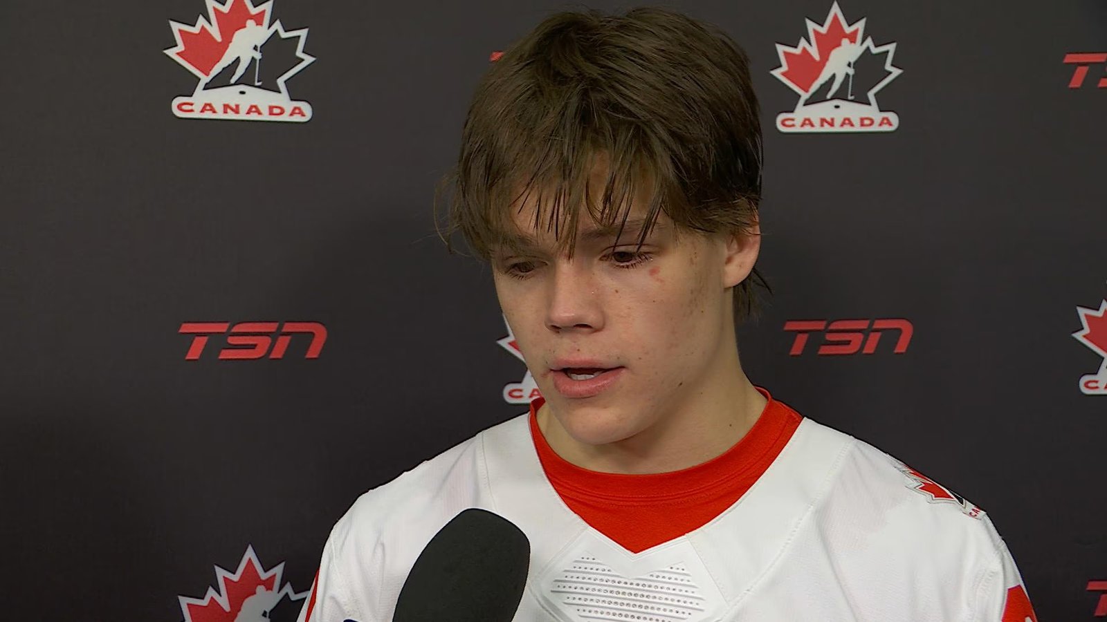 Insider addresses rumours that Leafs have given up on Easton Cowan after poor WJC performance