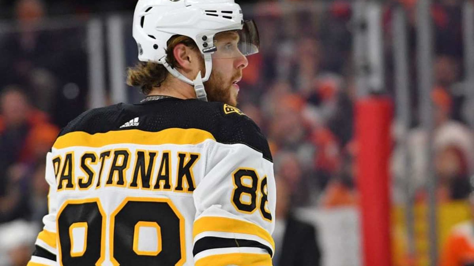 Leery update on David Pastrnak’s contract stalemate... 