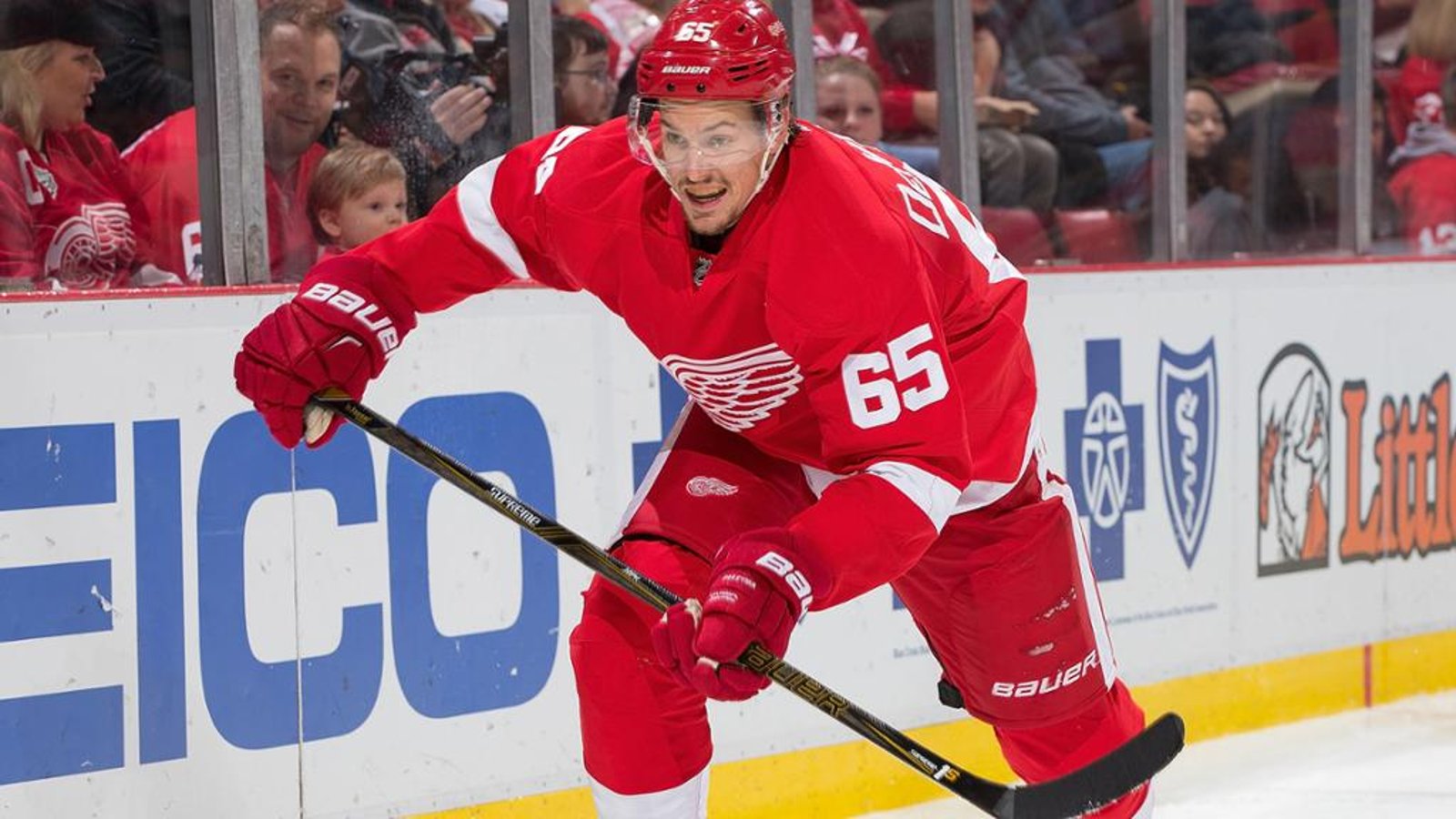 Danny DeKeyser gets PTO in Canada after 10 years in Detroit!