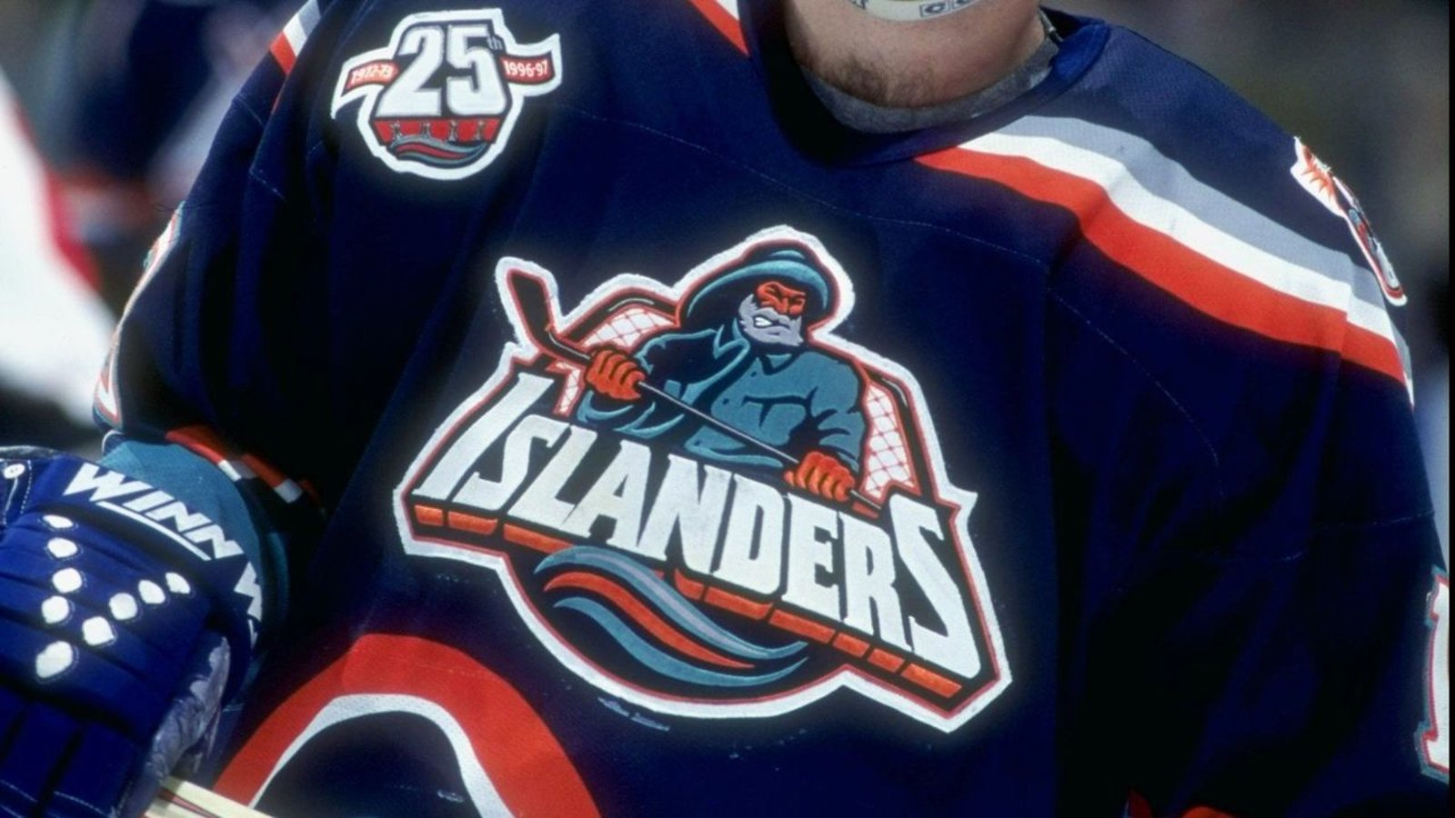 The Islanders are bringing back the iconic 'Fish Sticks' logo from the 1990s!
