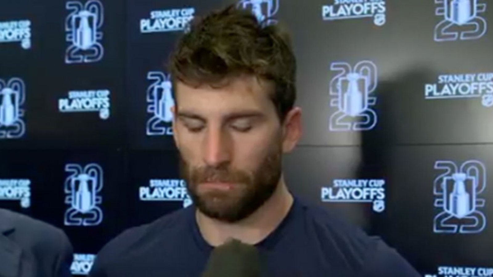An emotional John Tavares apologizes to Leafs fans, begs management to give him another chance