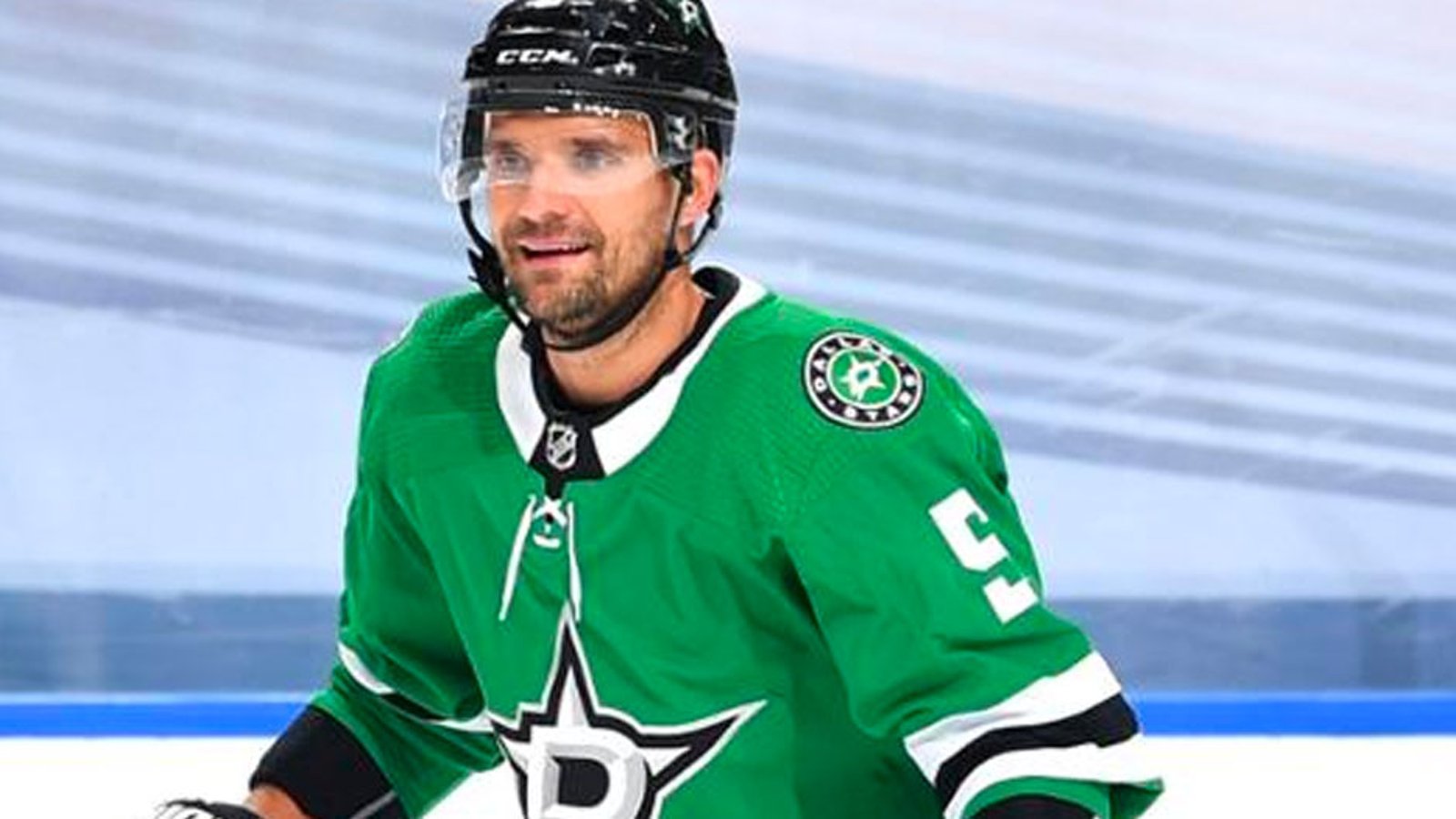 Longtime NHL defenseman Andrej Sekera officially retires