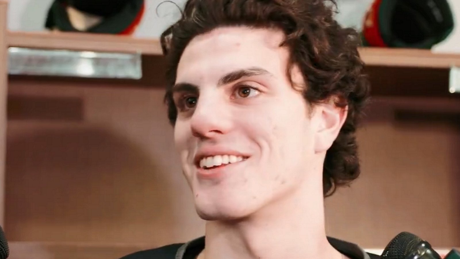 Zeev Buium pranked on his first day by Marc-Andre Fleury.