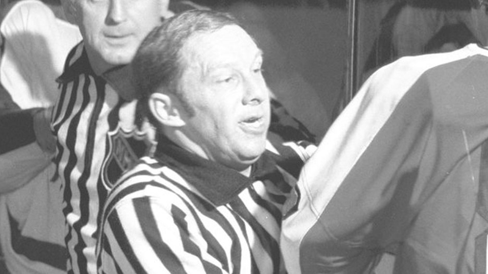 NHL mourns the loss of long time referee and off-ice official Will Norris