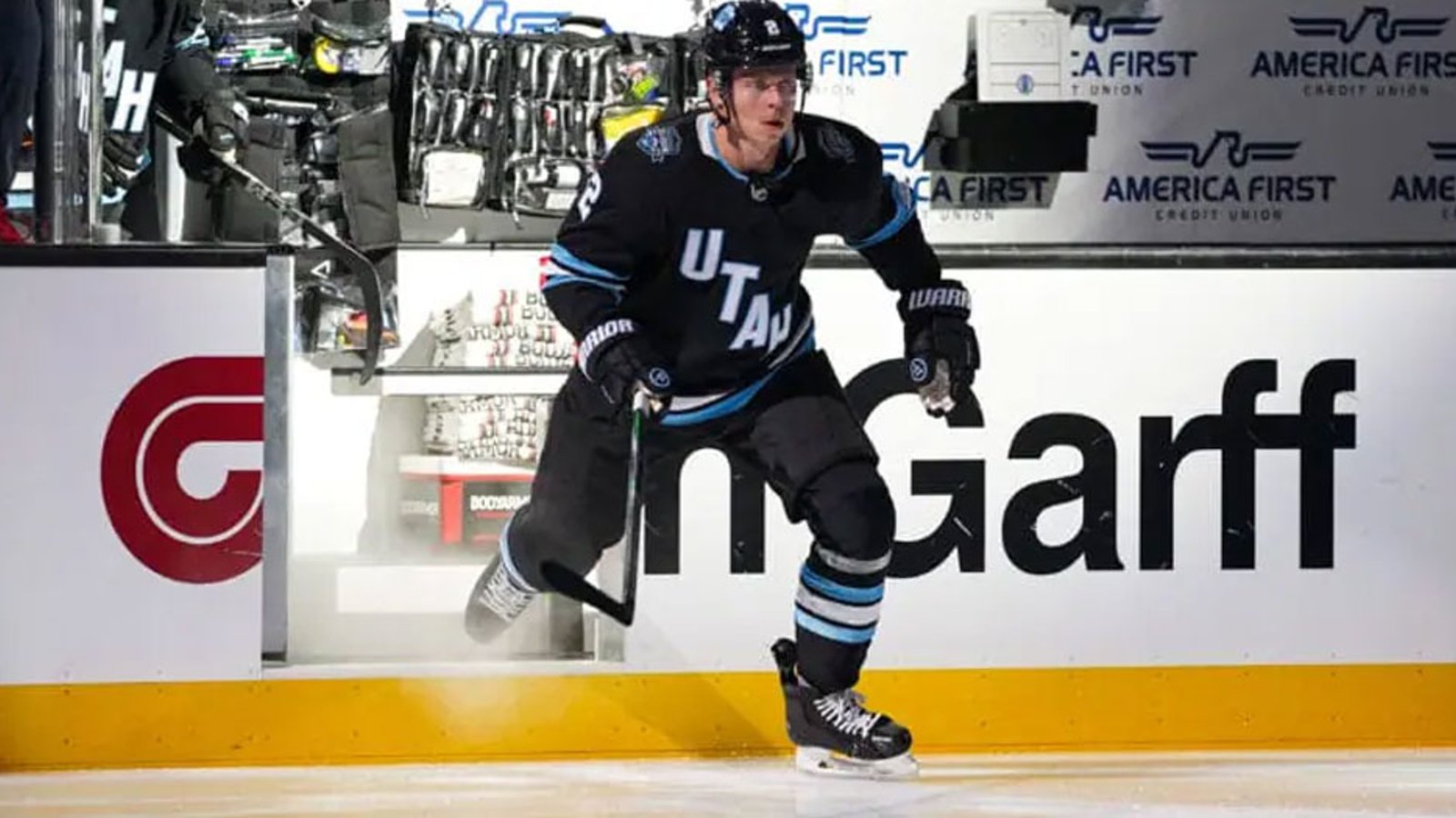 Olli Maatta gets some stability with a new contract
