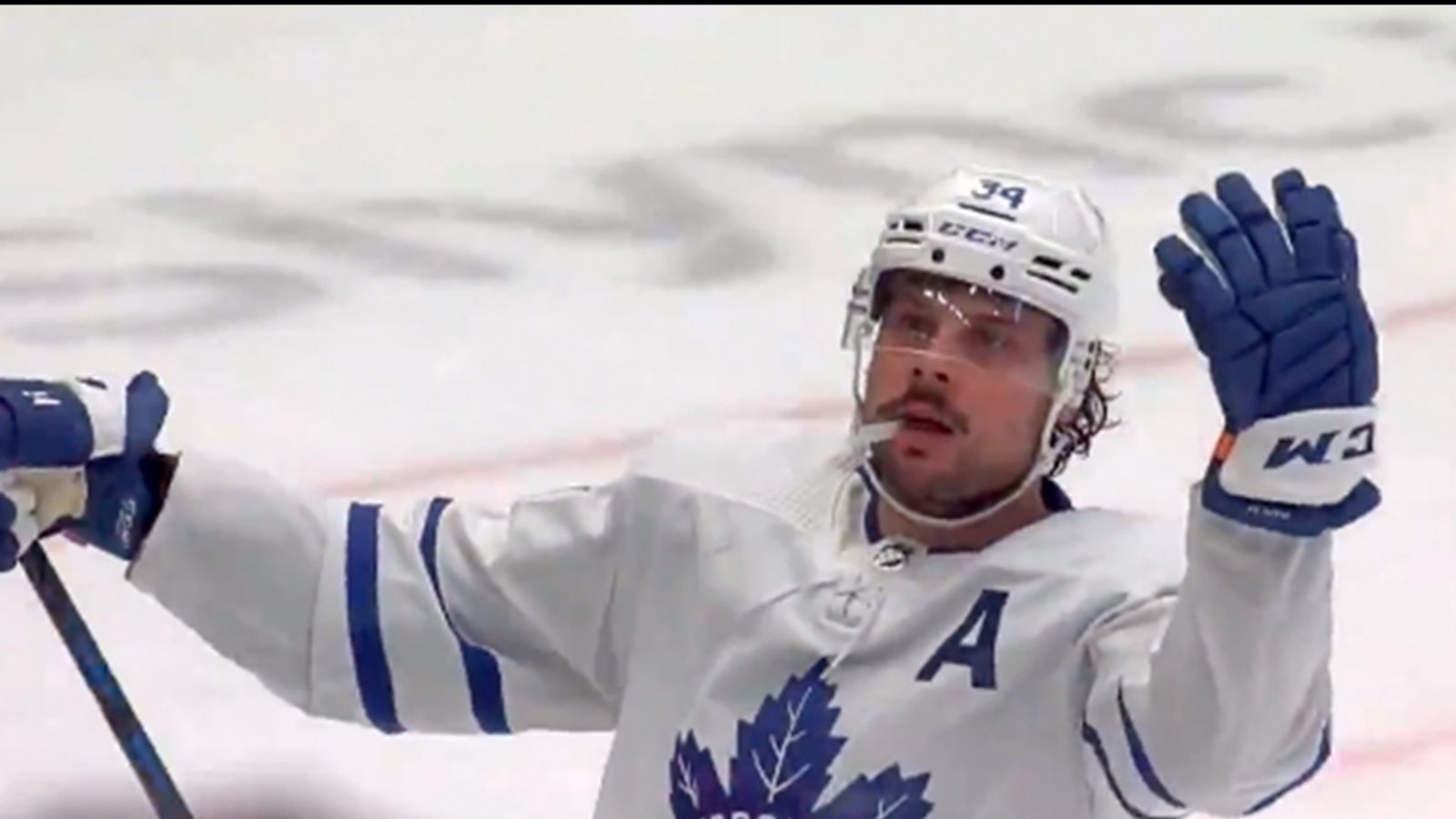 Matthews scores the OT winner in Dallas, mocks Stars fans with his celebration