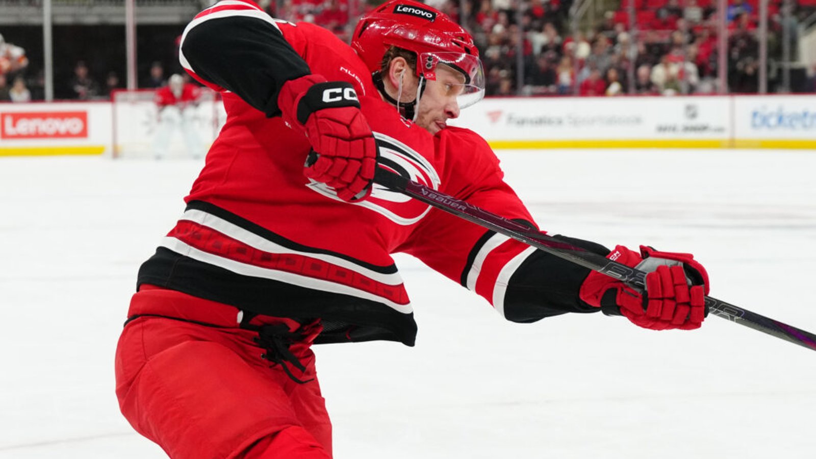 Mikko Rantanen on the move as top contender finalizes deal in the middle of the night!