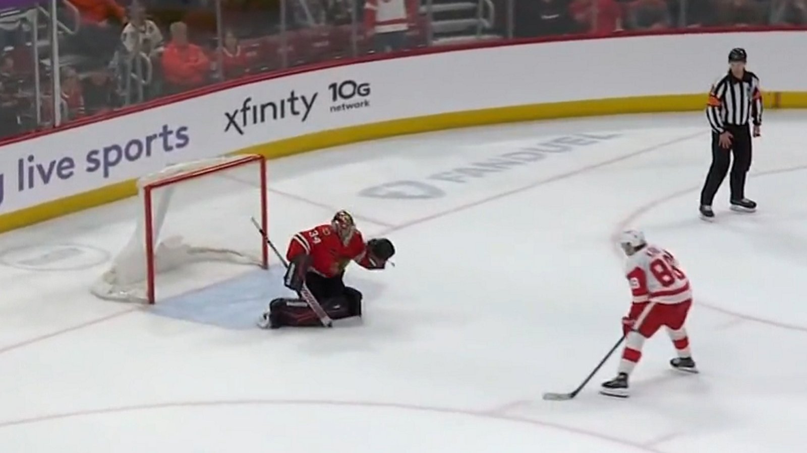 Patrick Kane ends his return to Chicago with the OT winner!
