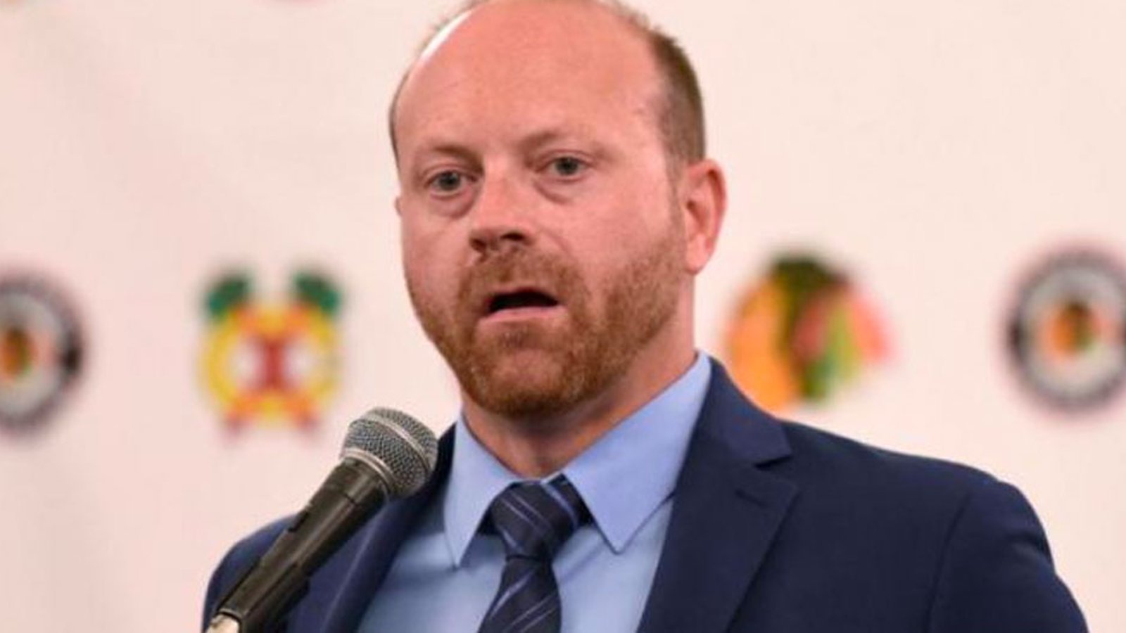 Report: Blackhawks “actively trying” to make a trade to free up cap space