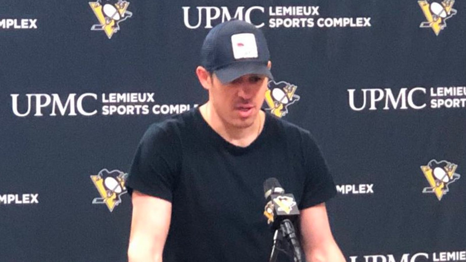 Malkin talks about rumored offer from KHL and moving on from the Penguins
