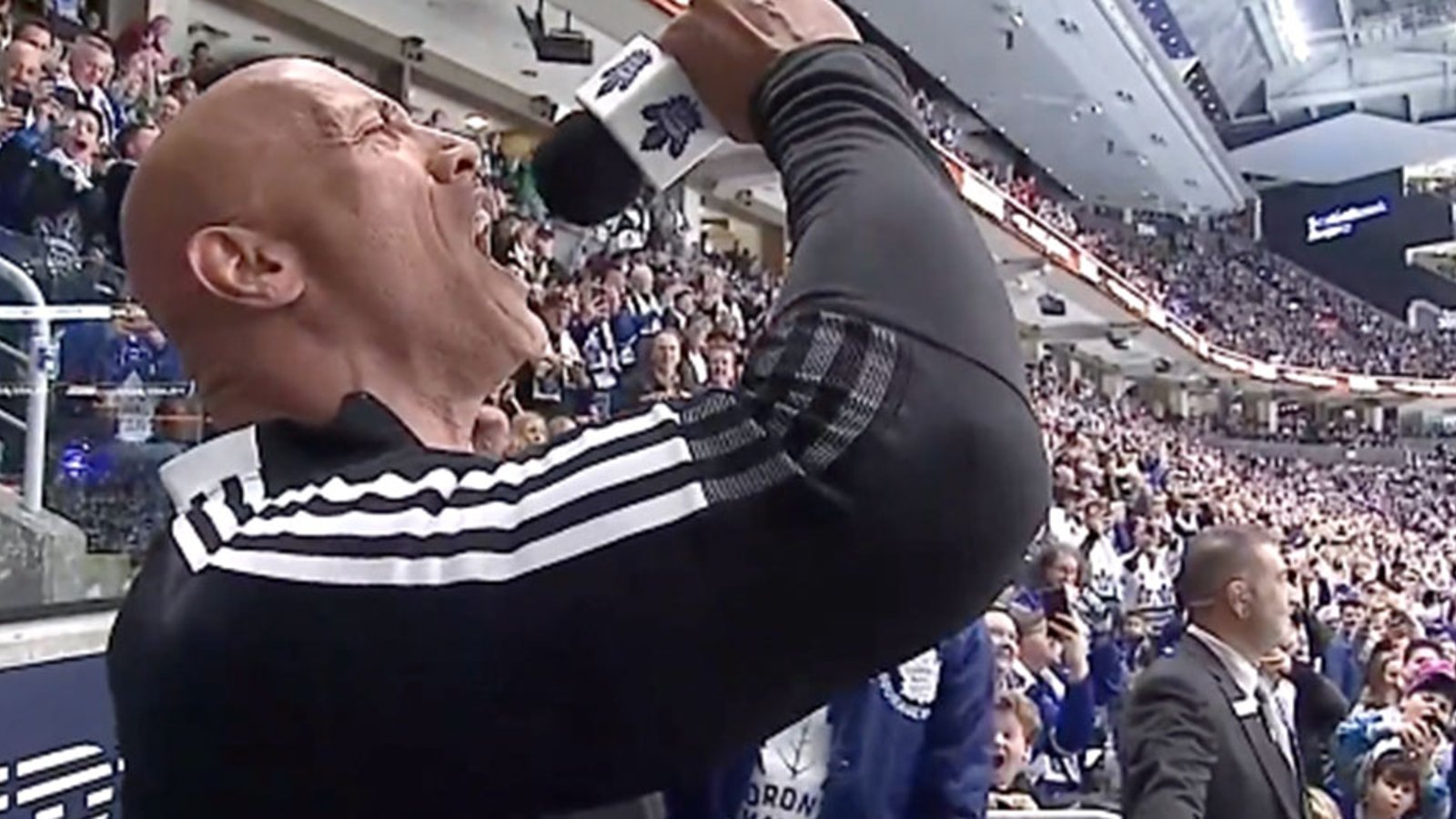 Dwayne “The Rock” Johnson reveals that he's a Leafs fan!