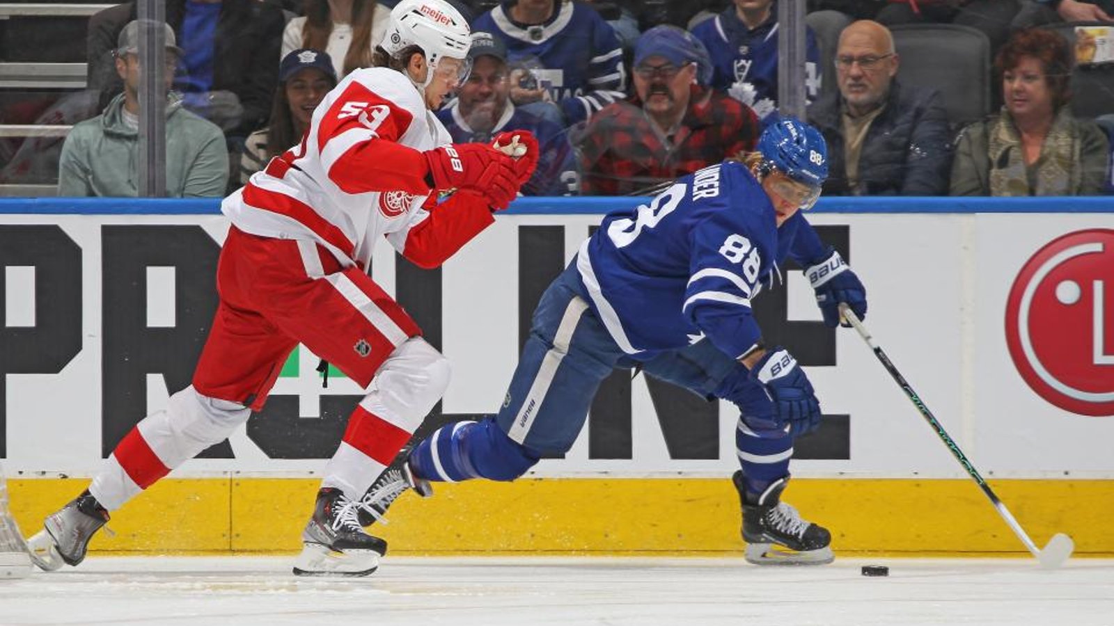 Another source links William Nylander and Moritz Seider monster trade!