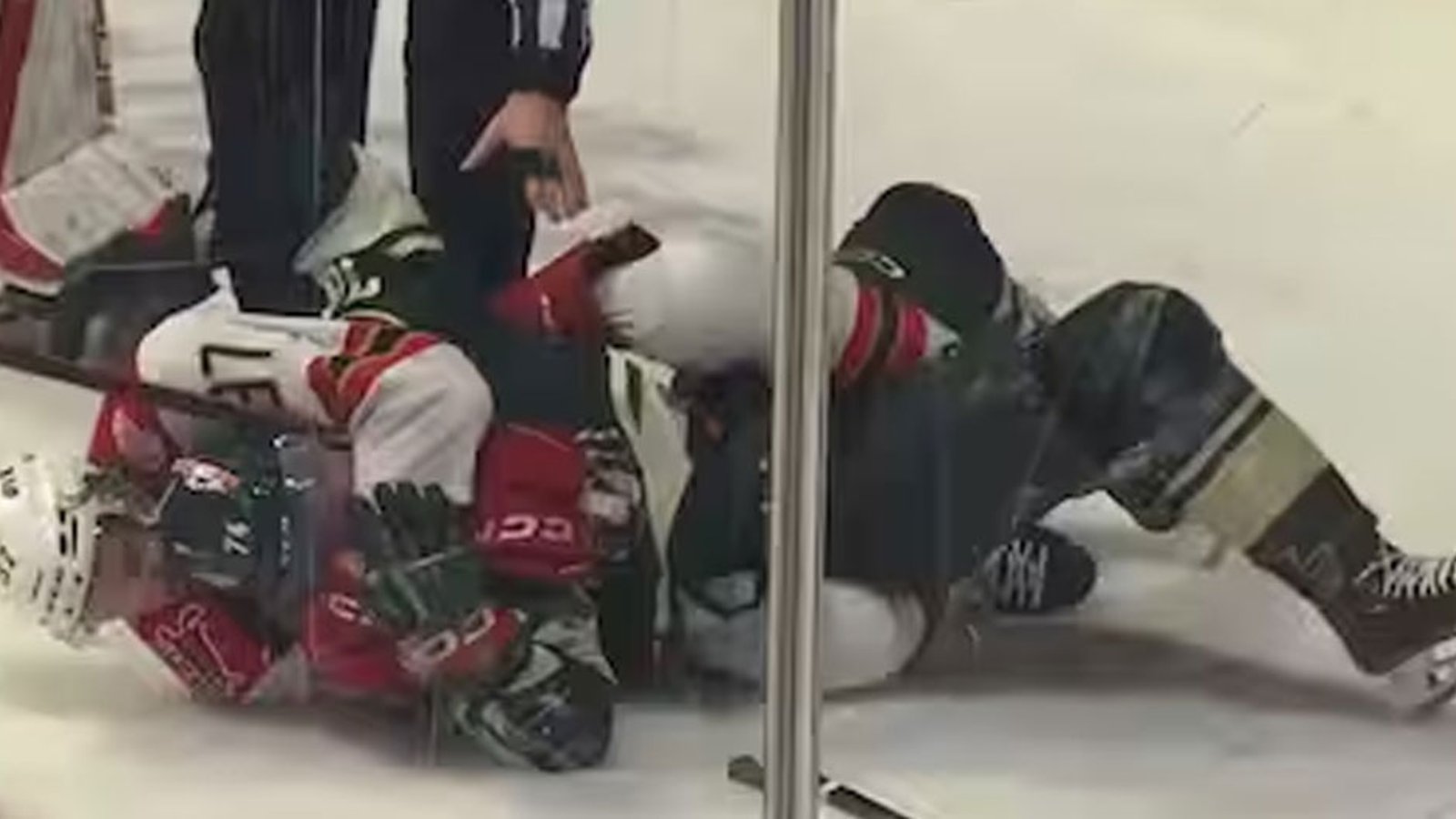 Detroit's William Lagesson suspended for choking out his opponent!