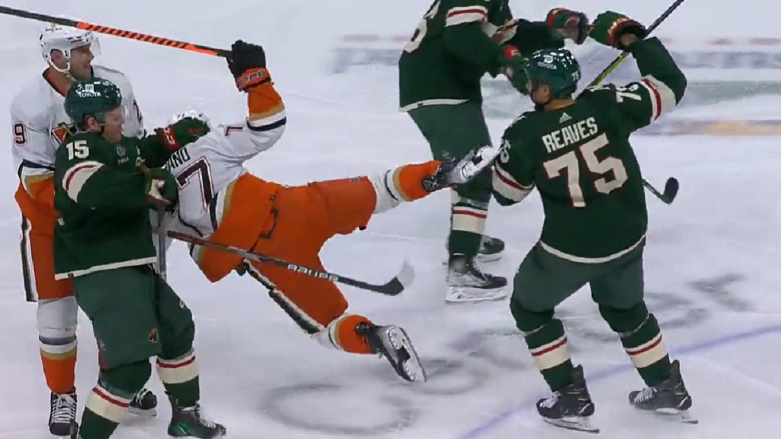Ryan Reaves rocks his former teammate with a huge hit.