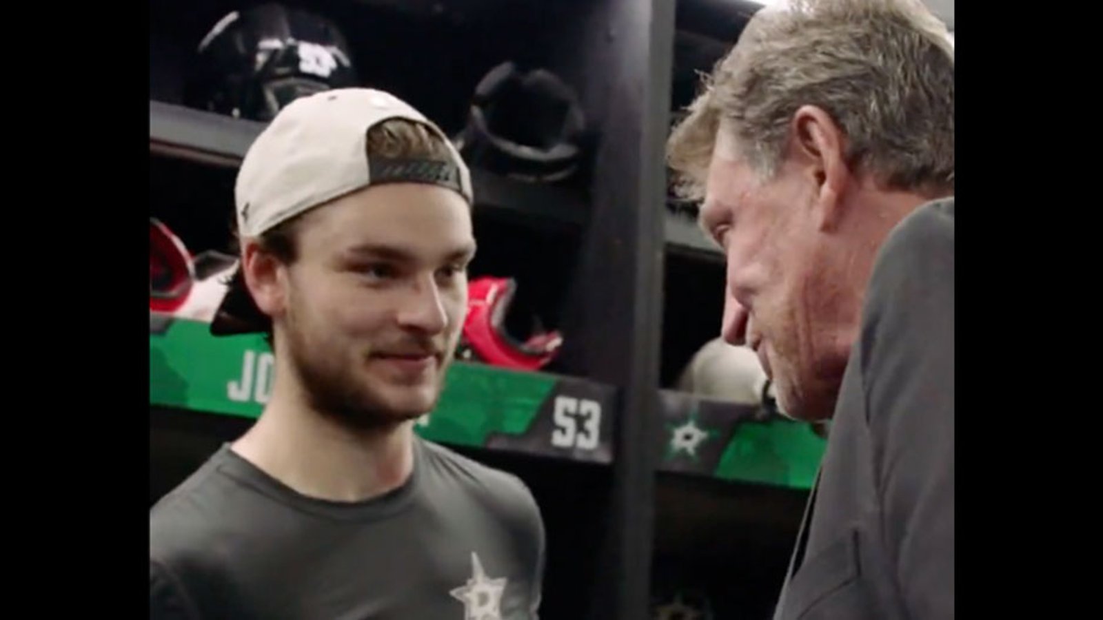 Wayne Gretzky appears to be absolutely sloshed when he meets Stars forward Wyatt Johnston
