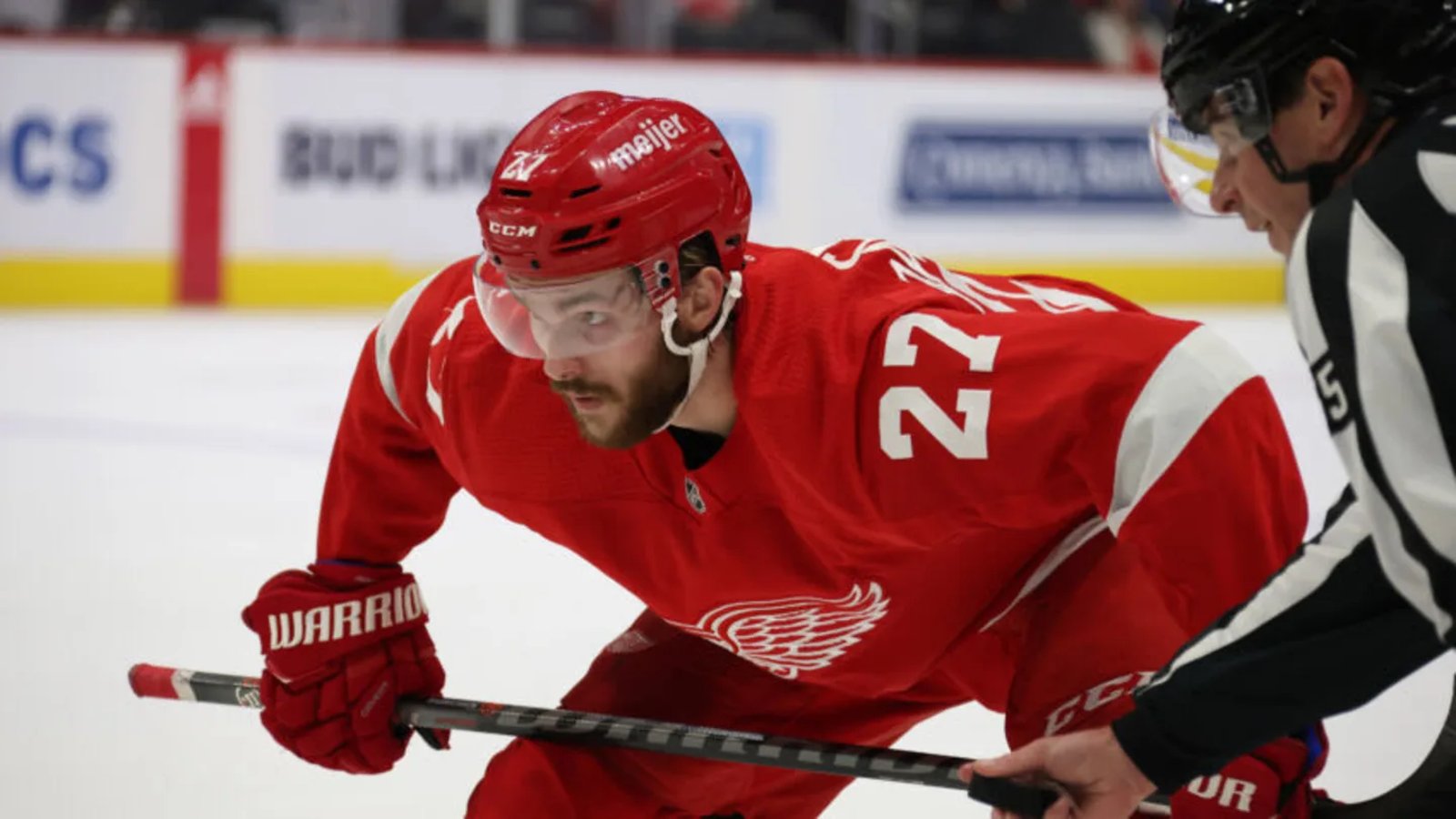Red Wings lock up Michael Rasmussen