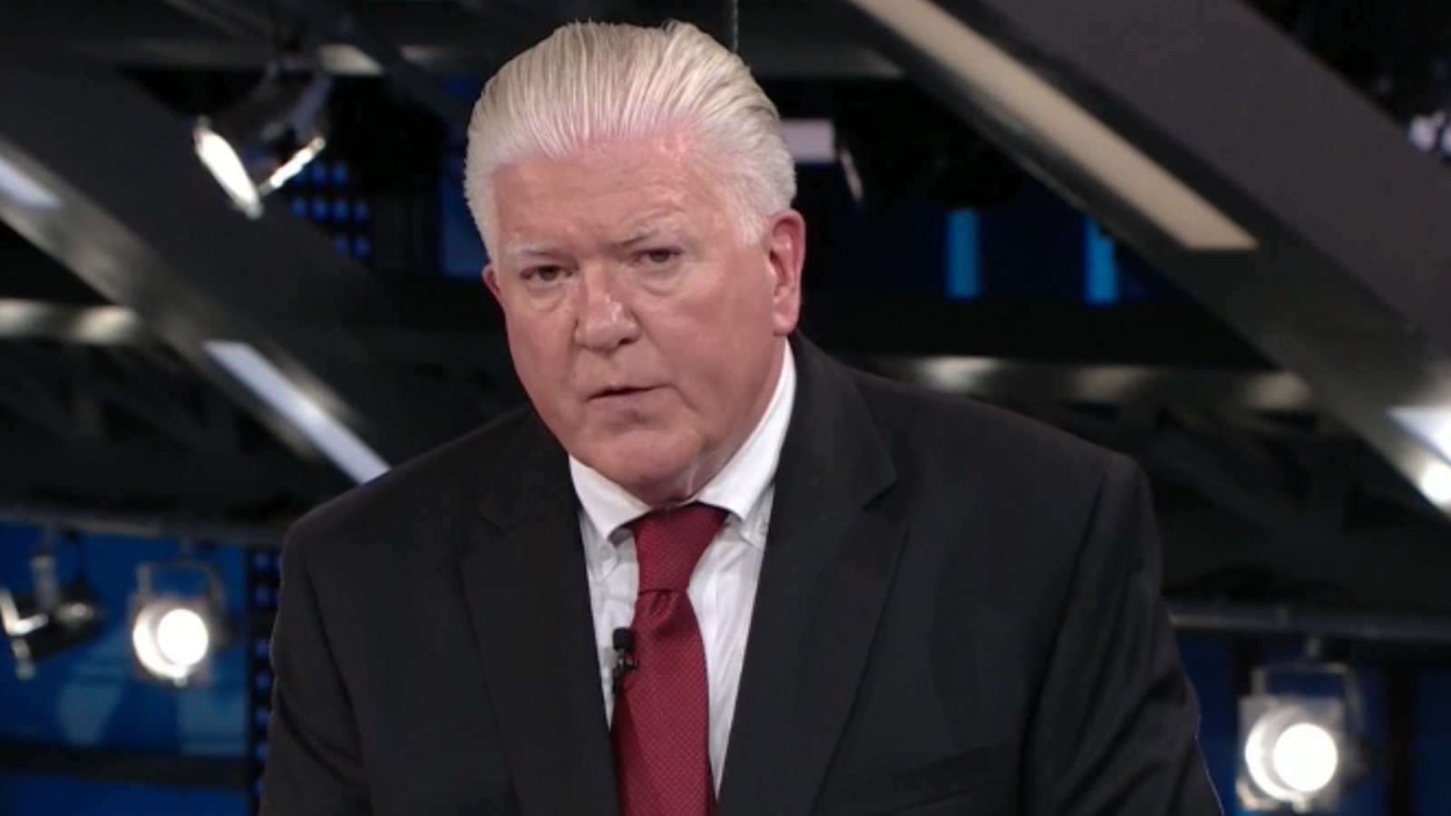 Brian Burke slams Peter DeBoer for embarrassing Jake Oettinger.