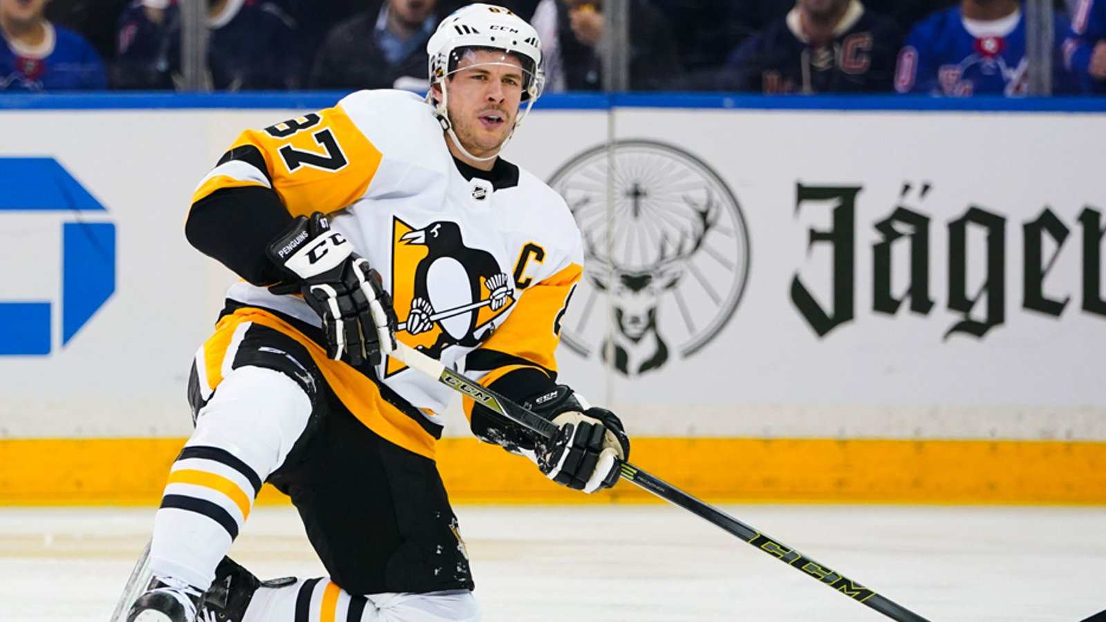 Report: Doctors cleared Crosby to play, but GM Hextall wouldn't allow it