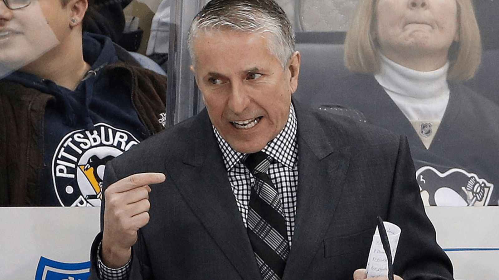 Ex-NHL coach Bob Hartley makes bizarre comparison 