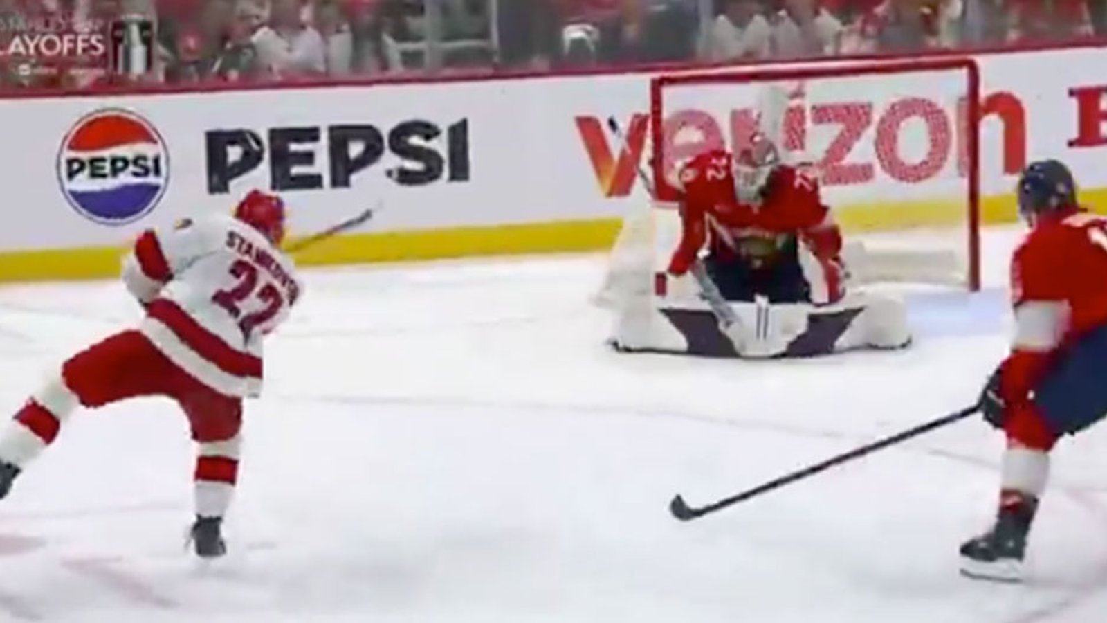 Logan Stankoven gives the Hurricanes their first lead of the Eastern Conference Final!