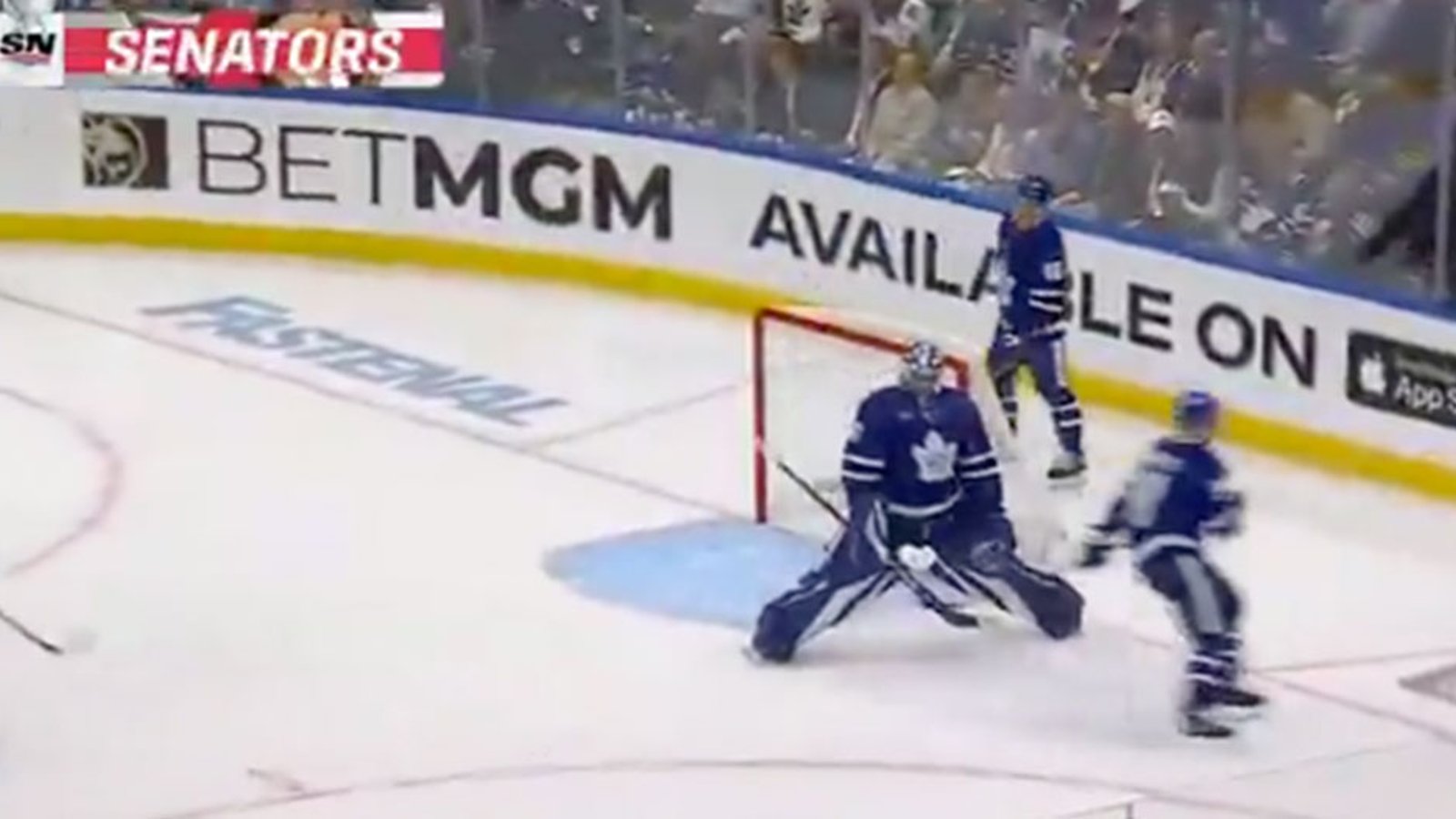 Brutal giveaway from Auston Matthews leads to shorthanded insurance marker for the Sens